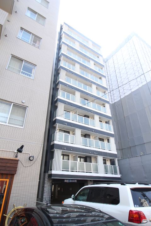 ブランノワールN13.EXE406の外観