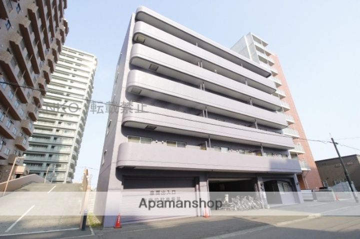 ジュネスコートの外観