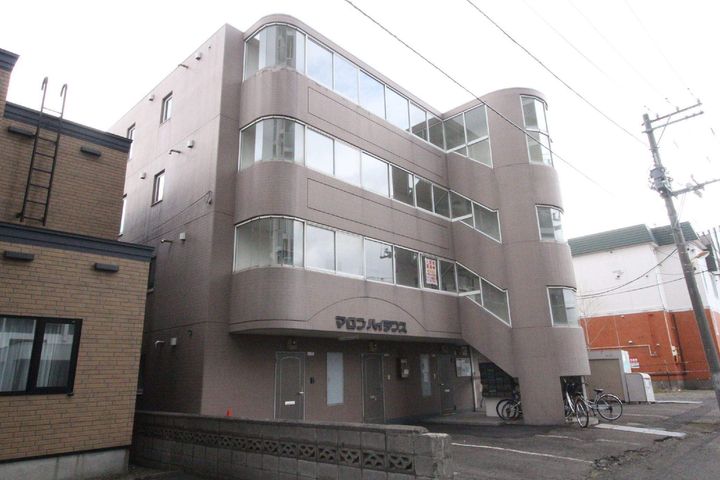 マロンハイデンス102の外観