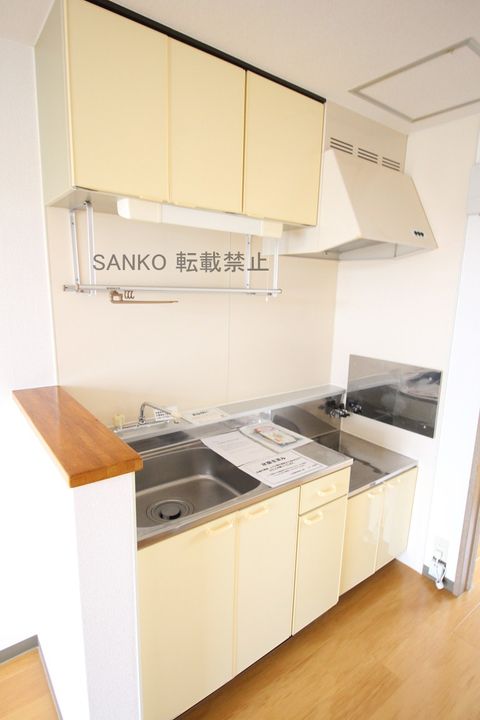 プラドール伏籠壱番館のキッチン