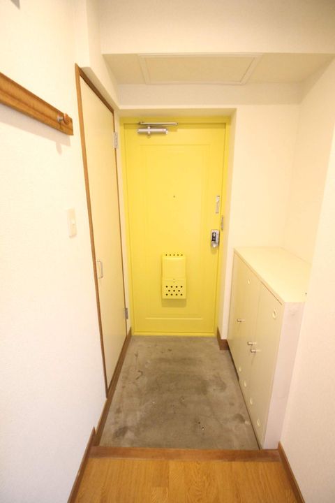 テレパレス北栄30条の玄関