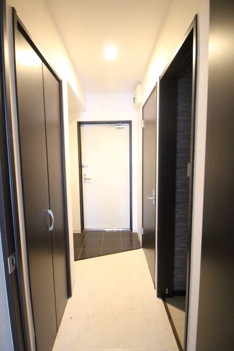 ブランノワールN13.EXE406の玄関