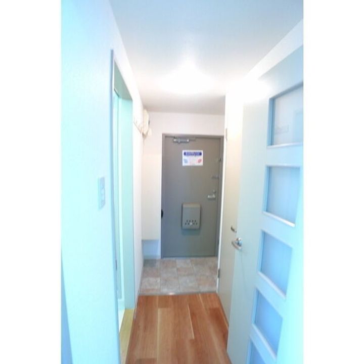 リーブル25の玄関