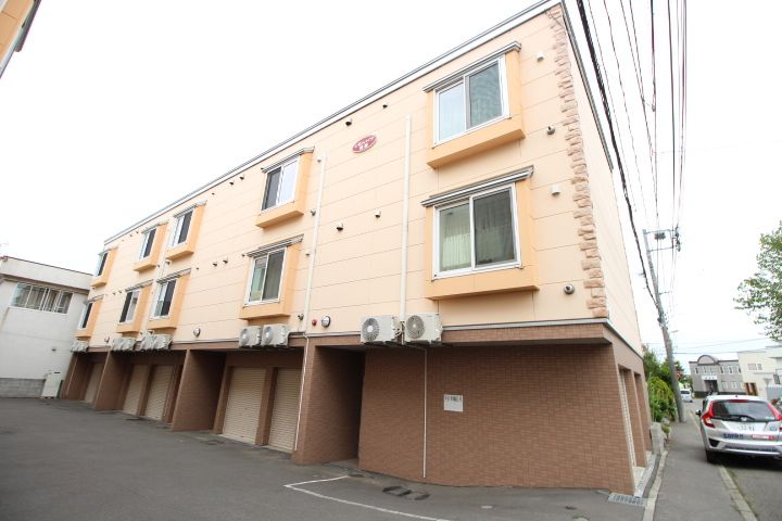 レモンハイツ篠路の外観