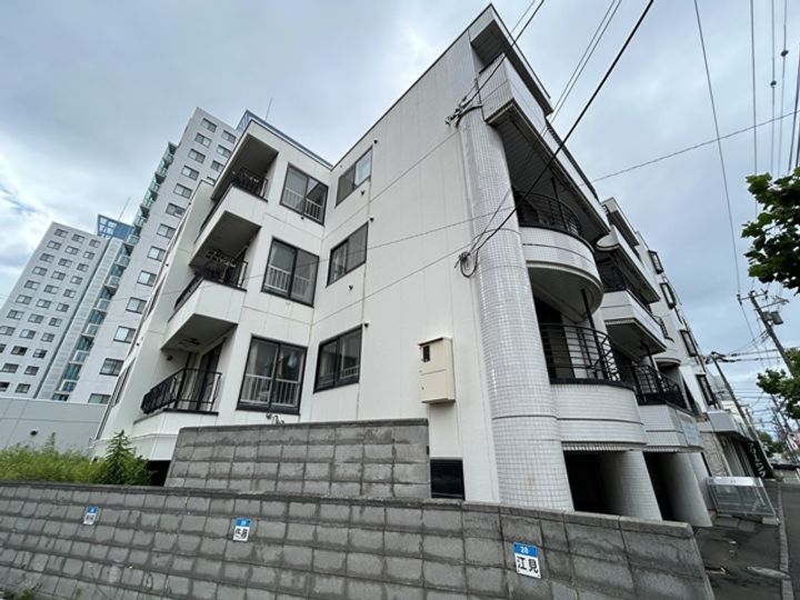 サンルート101の外観