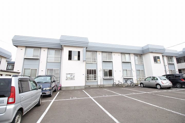 パレーシャル三和の外観
