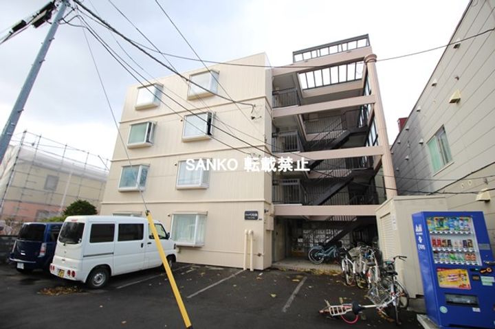 北海道札幌市北区北二十条西2丁目の賃貸マンションの外観