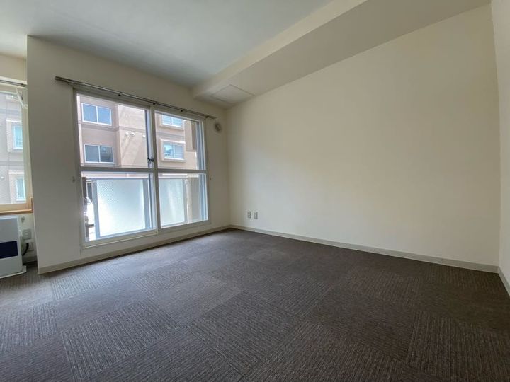 ディア東苗穂弐番館0102の居間