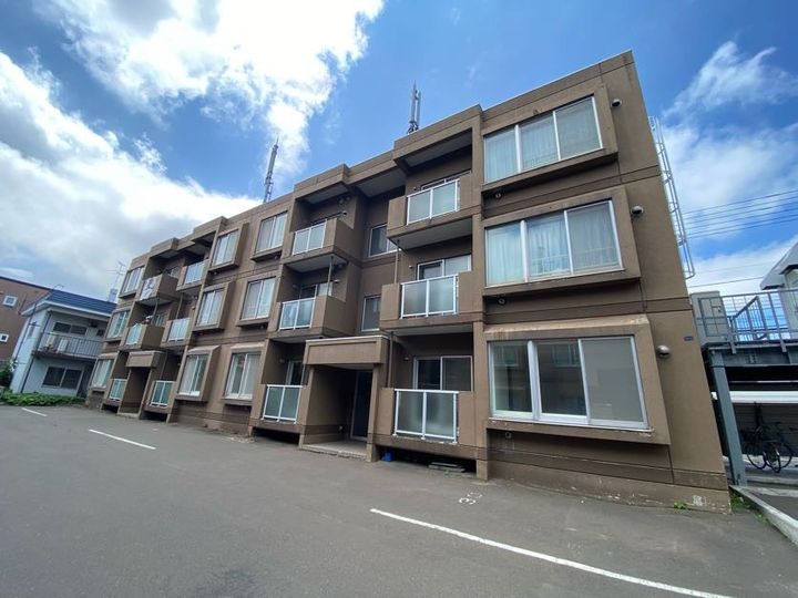 ディア東苗穂弐番館0104の外観