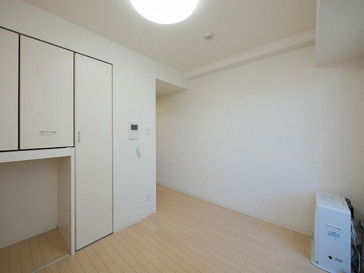 アストリア北大前の居間
