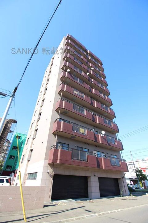 VEST LIFE TAKAKUWA802の外観