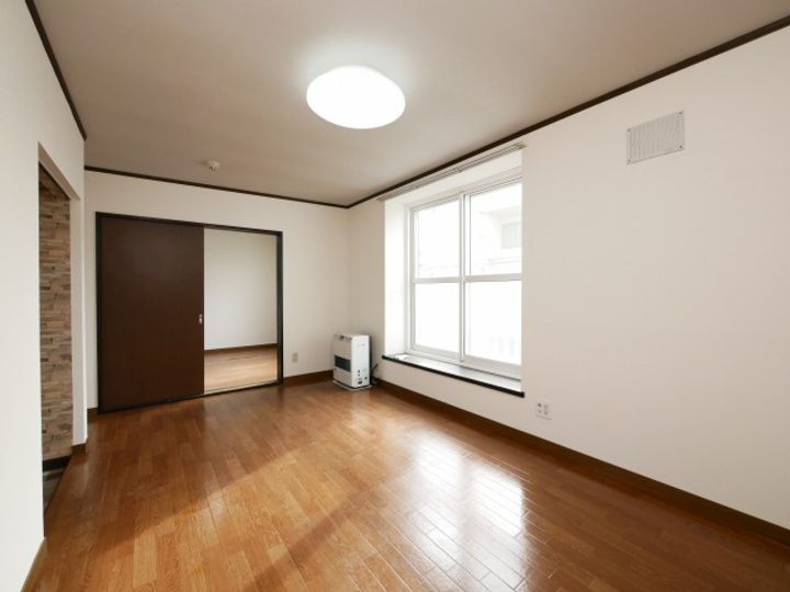 レスポール105の居間