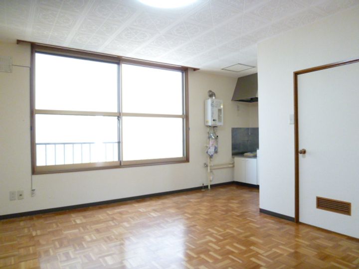 メゾネット222の居間