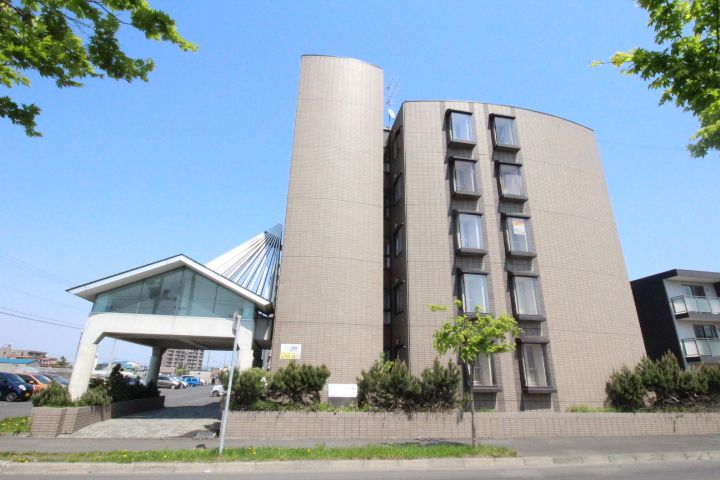 北海道札幌市東区北四十条東18丁目の賃貸マンションの外観