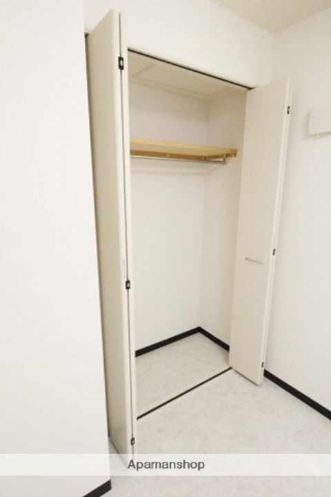 北海道札幌市東区北三十五条東1丁目の賃貸マンションの内装