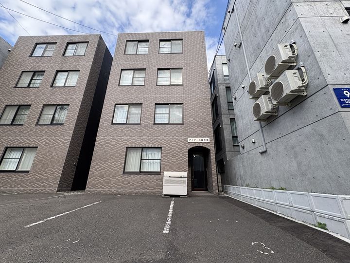 アイアール麻生IIIの外観