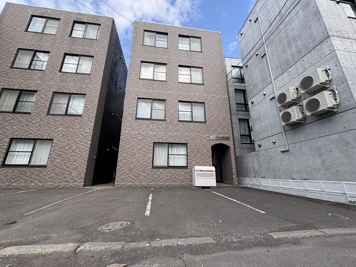 アイアール麻生IIIの外観