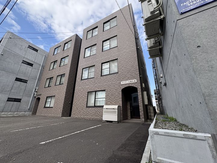 アイアール麻生IIIの外観