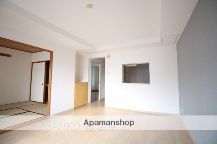 北海道札幌市東区北三十二条東9丁目の賃貸マンションの内装