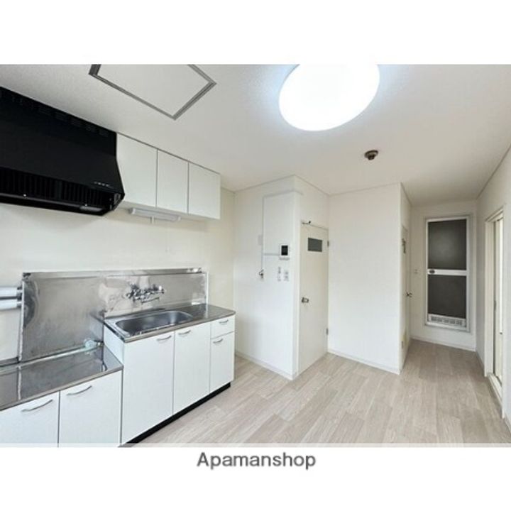 北海道札幌市東区苗穂町4丁目の賃貸マンションの内装