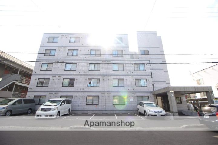 北海道札幌市東区北十二条東10丁目の賃貸マンションの外観