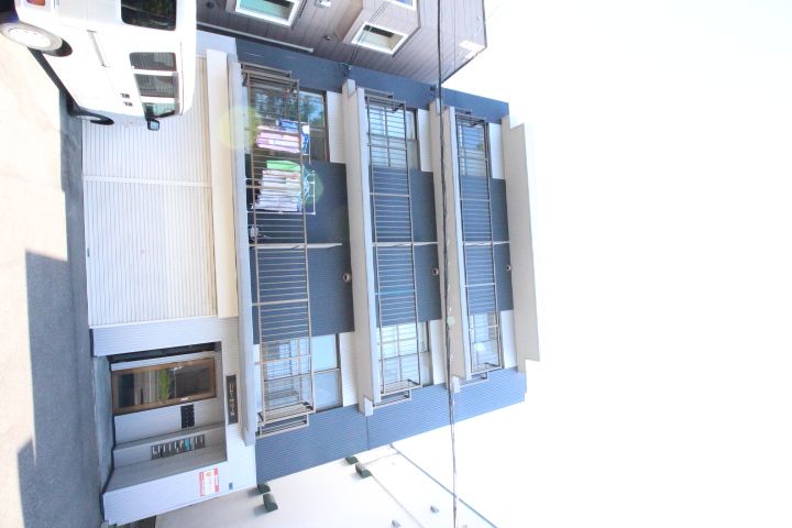 ニューセリーヌ203の外観