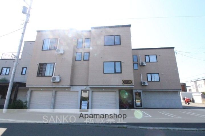 北海道札幌市東区伏古十一条2丁目の賃貸アパートの外観