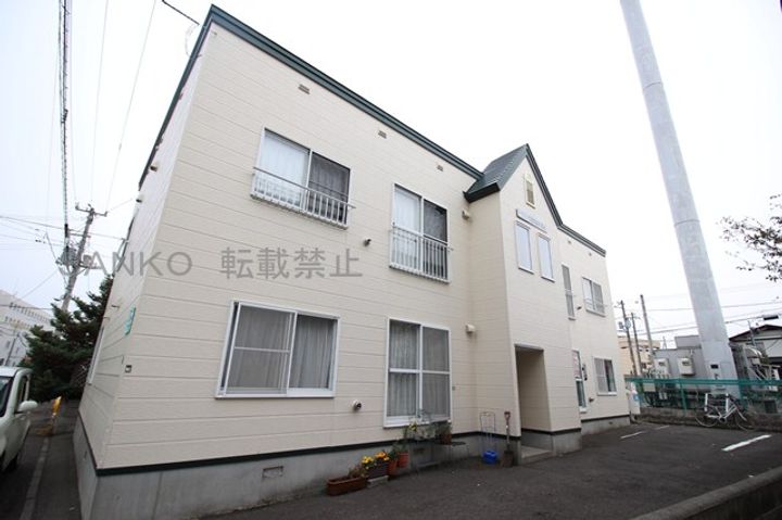 ハウスチクバ202の外観