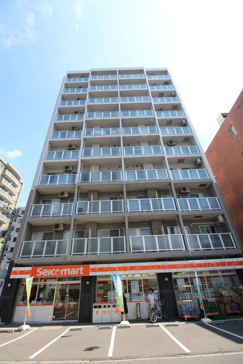 グレイスコート円山北の外観