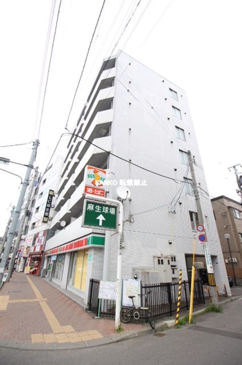 大玄ビル402の外観