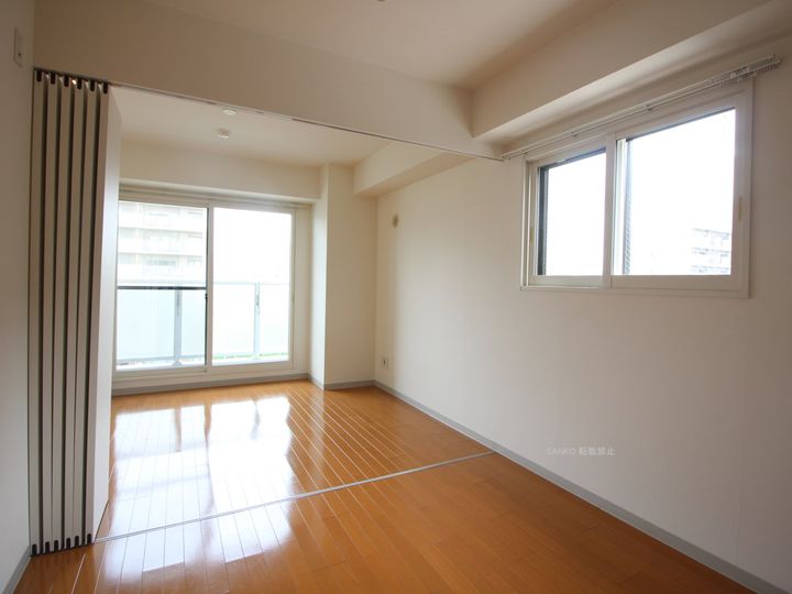 メープル北円山の居間