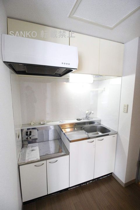 カーサ雅元町401のキッチン