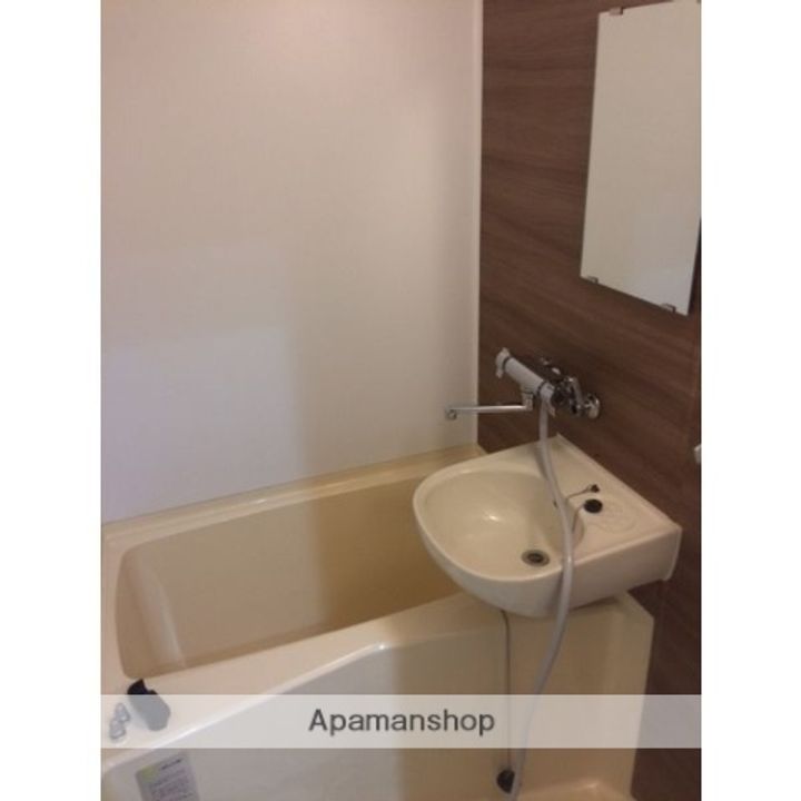 北海道札幌市東区北四十条東16丁目の賃貸マンションの風呂