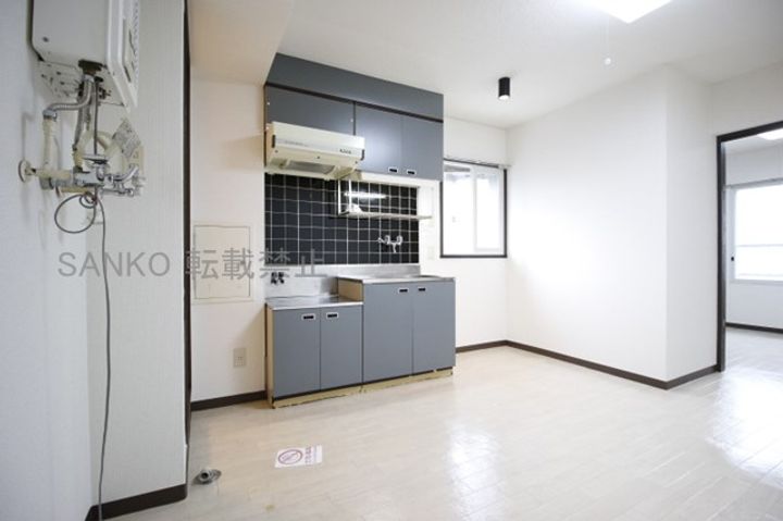 北海道札幌市東区北二十条東14丁目の賃貸マンションの内装