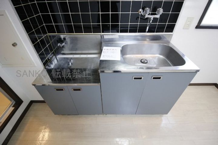 北海道札幌市東区北二十条東14丁目の賃貸マンションの内装