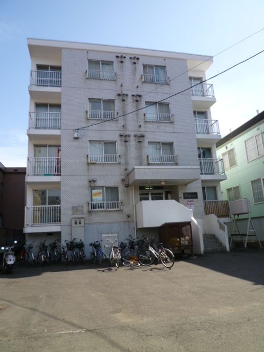 N213ハイツ407の外観