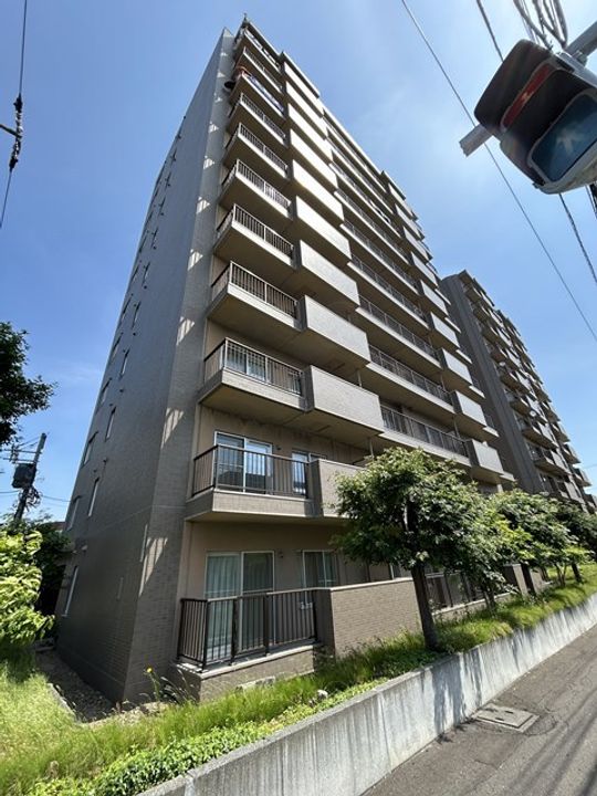 北海道札幌市東区北十六条東4丁目の賃貸マンションの外観