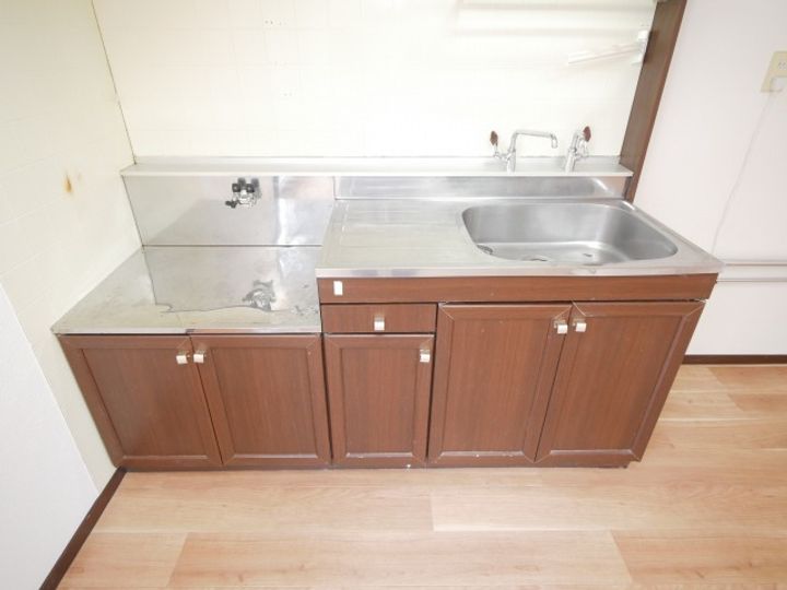 北海道札幌市東区北四十六条東14丁目の賃貸アパートの内装