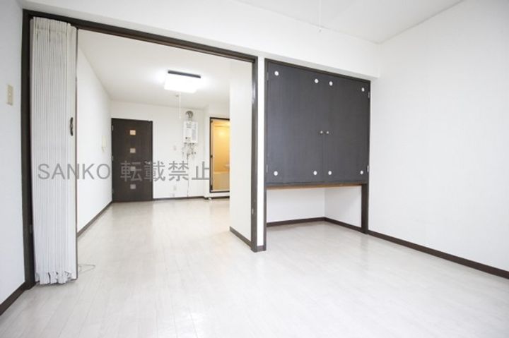 北海道札幌市東区北二十条東14丁目の賃貸マンションの内装