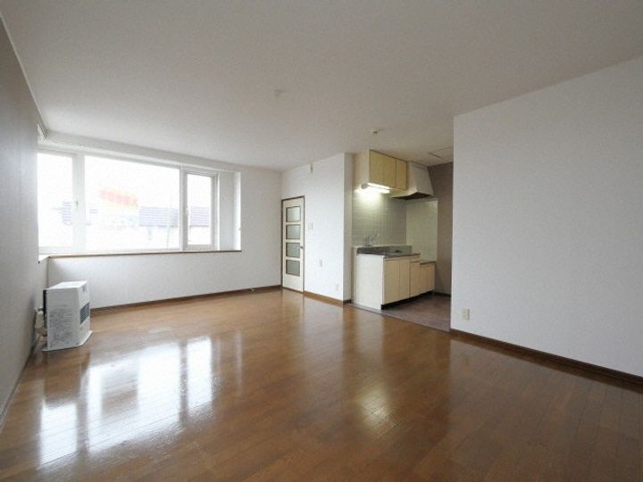 北海道札幌市東区北三十八条東20丁目の賃貸アパートの居間