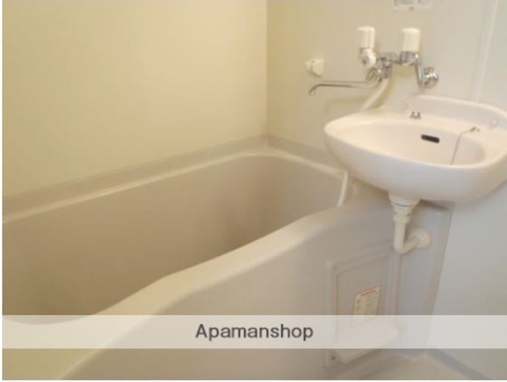 フラット・J麻生B棟105の風呂