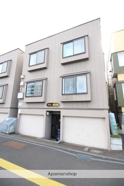 フラット・J麻生B棟105の外観