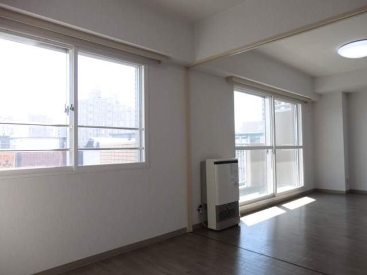 フィラコート北11条0203の居間