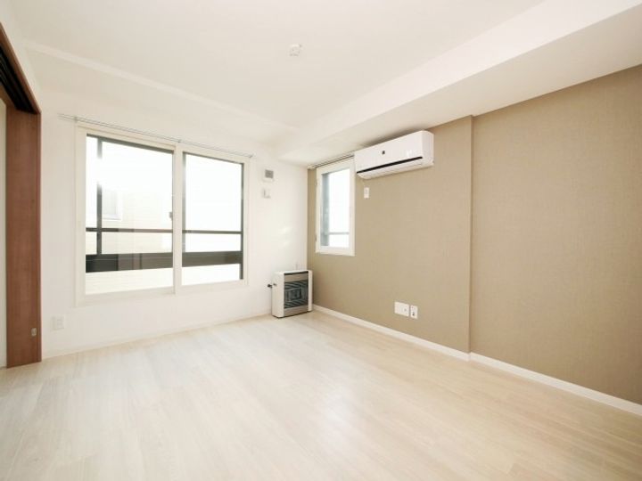 GRANDUKE永山公園通の居間