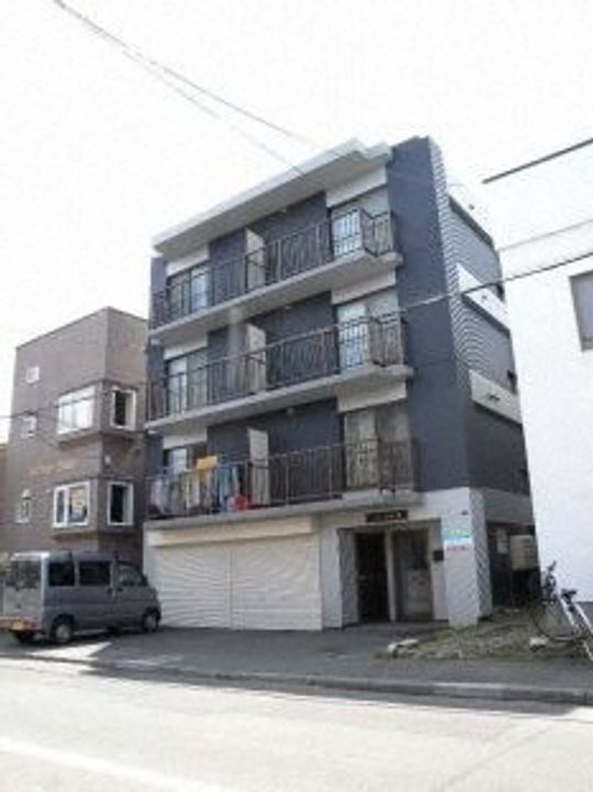 ニューセリーヌ203の外観