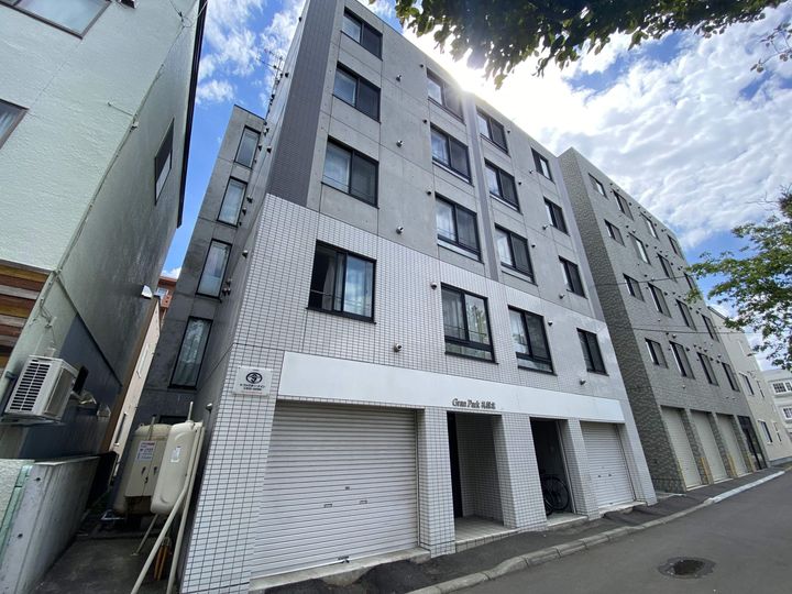 グランパーク札幌北303の外観
