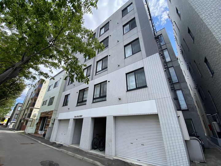 グランパーク札幌北303の外観