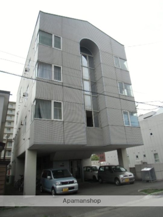 北海道札幌市東区北九条東2丁目の賃貸マンションの外観