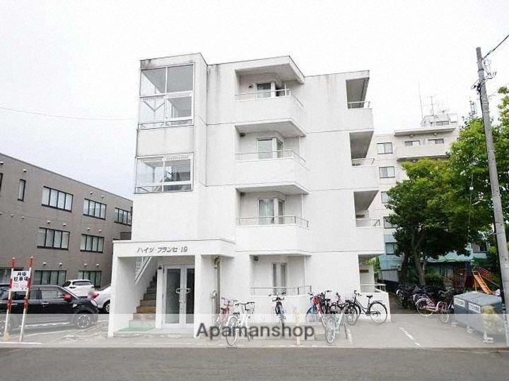 北海道札幌市北区北十九条西3丁目の賃貸マンションの外観