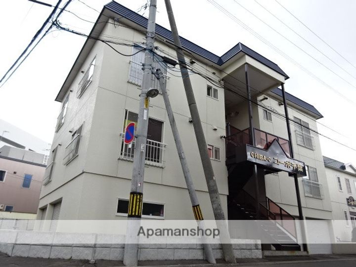 北海道札幌市北区北三十七条西6丁目の賃貸アパートの外観